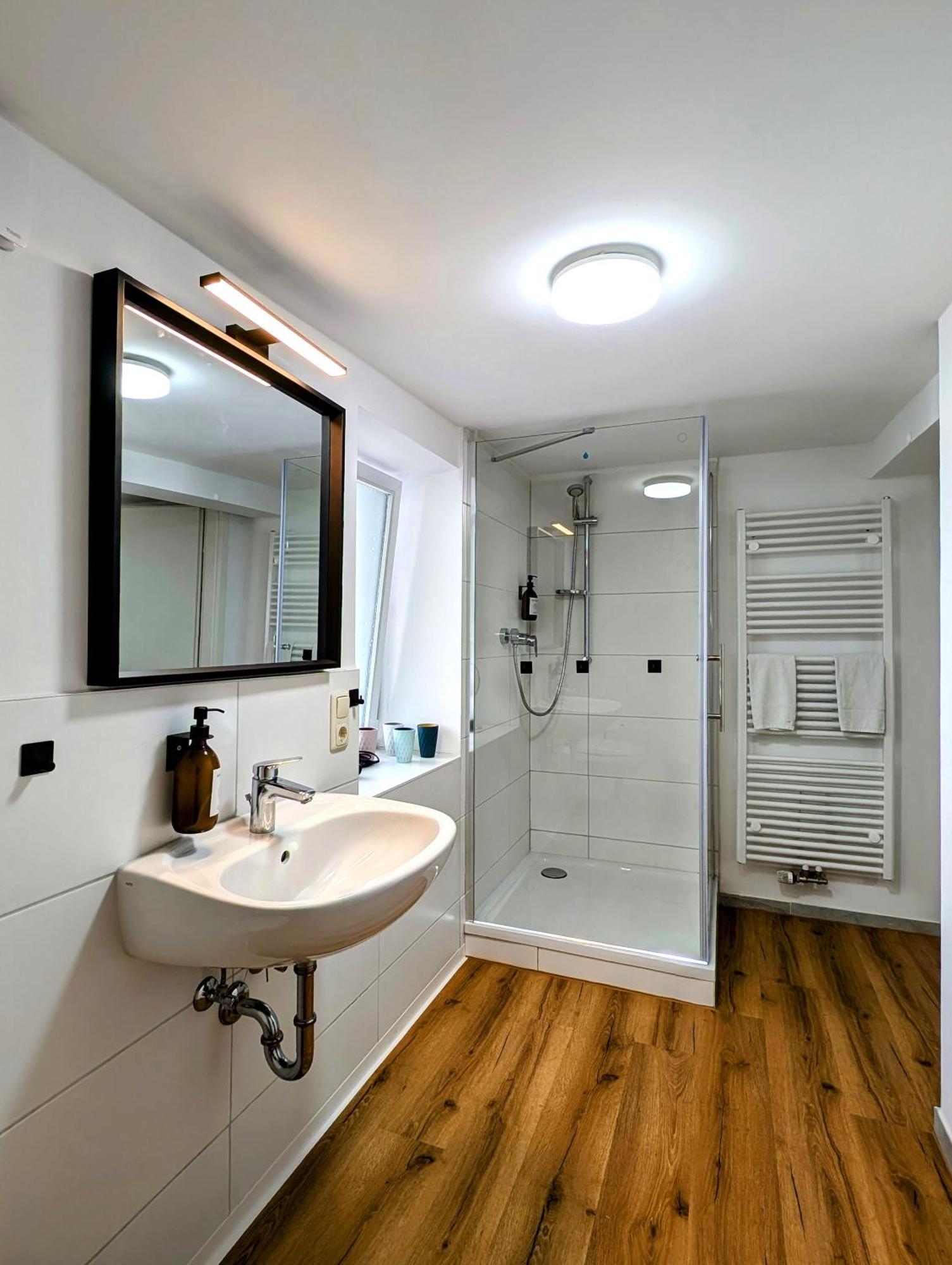 Bohnapartments - Design Suiten Am Markt - Vollausstattung - Wlan - Zentrum Ilmenau Extérieur photo